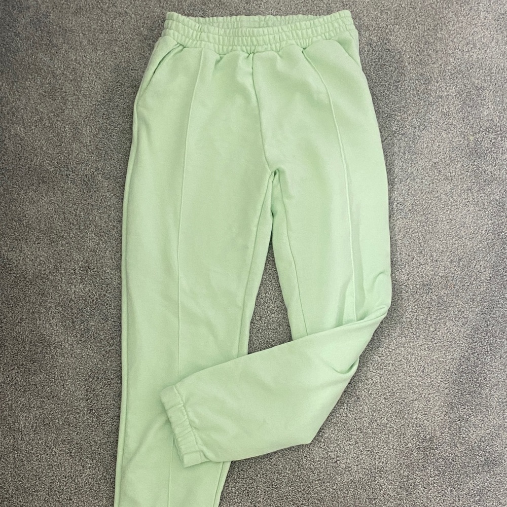 mint green zara sweatpants